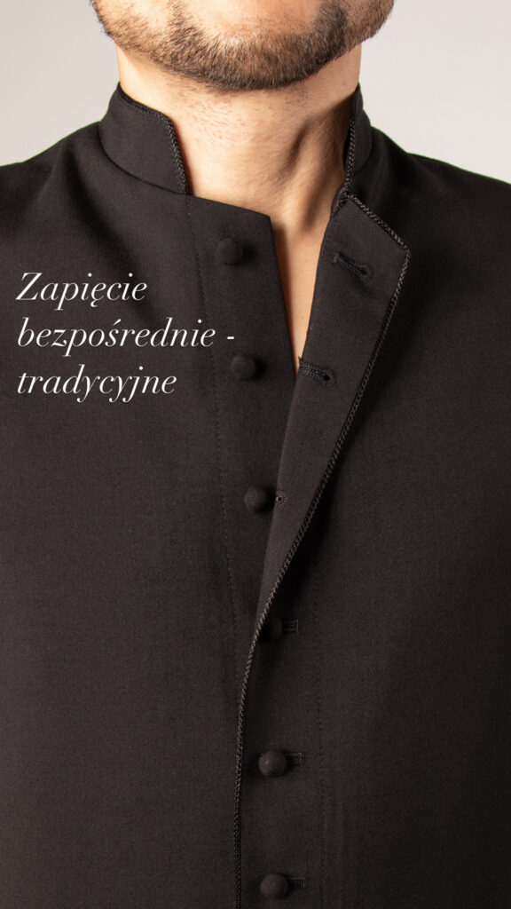 Zapięcie sutanny bezpośrednie, tradycyjne, na guziki